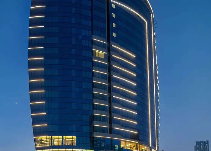 Radisson Blu Hotel, Dubai Canal View