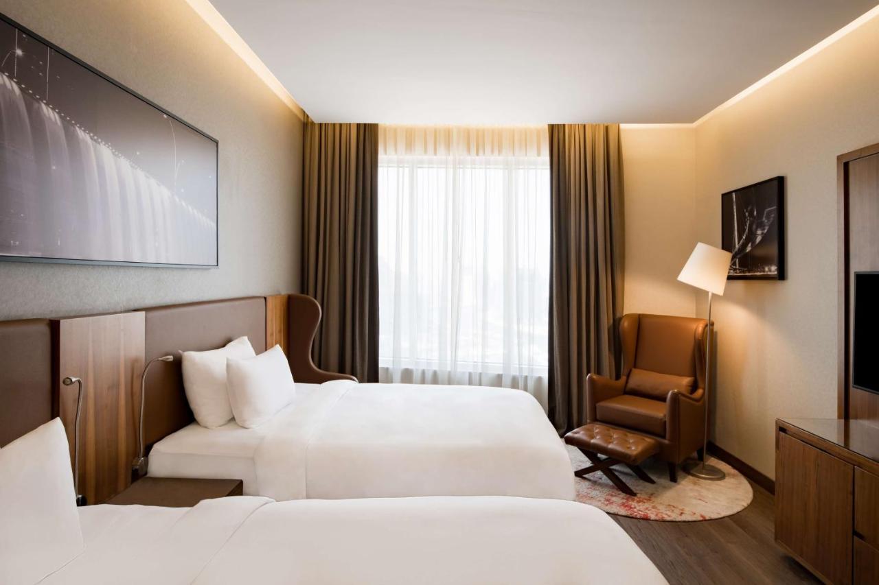 Radisson Blu Hotel, Canal View 5*
